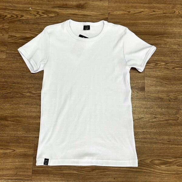 camisa canelada branca foto 1