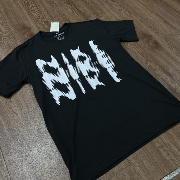 camisa nike preta foto 2