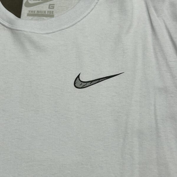 logo nike corin